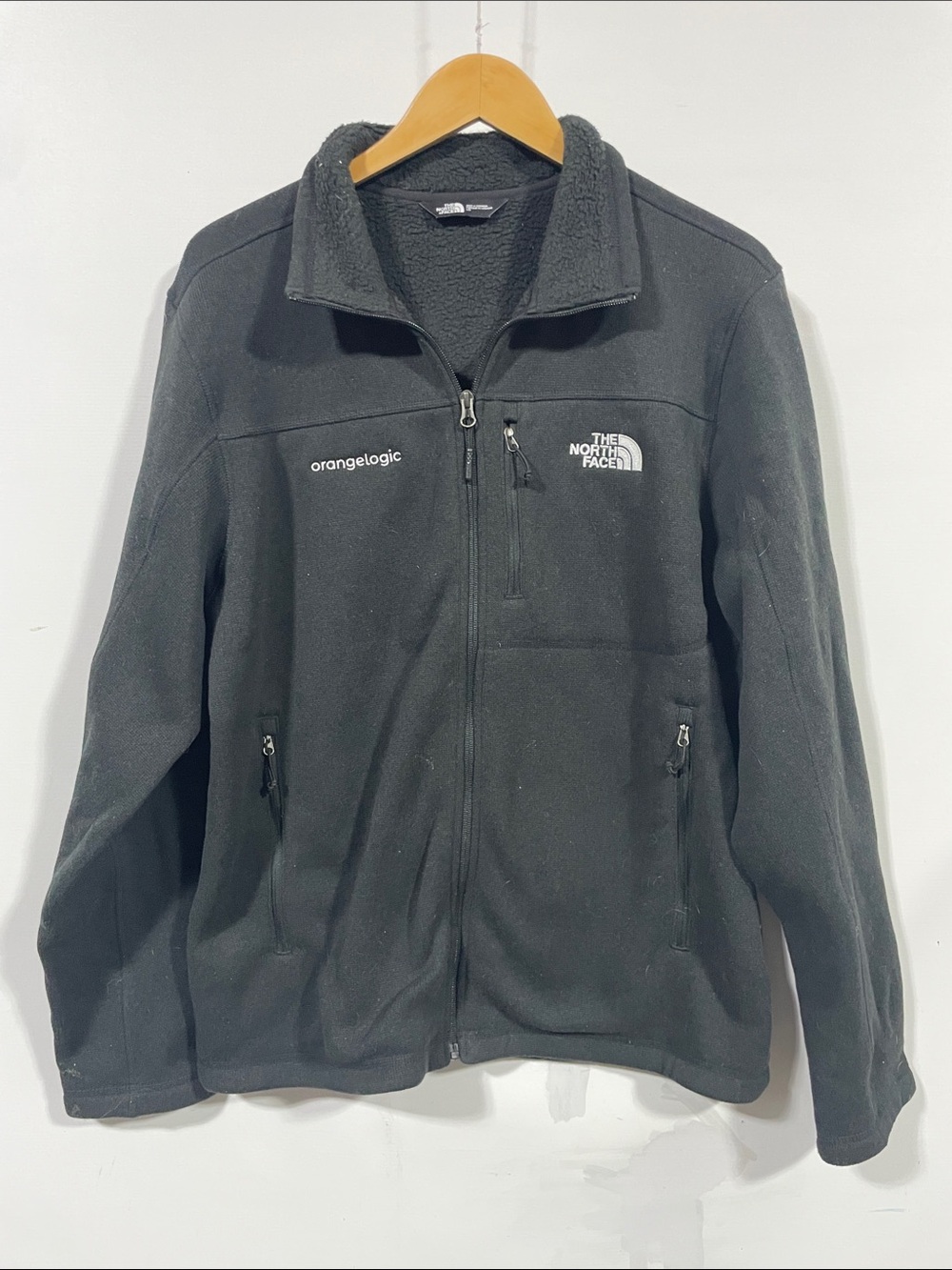 The North Face Men’s Black Full-Zip Fleece Jacket